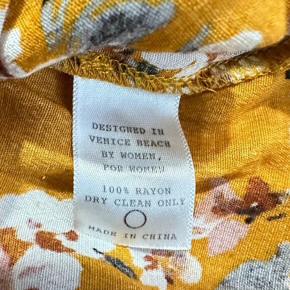 Flynn Skye Justine Romper Women's Medium Orange Floral Puff Sleeve Smocked RTR - Picture 6 of 11